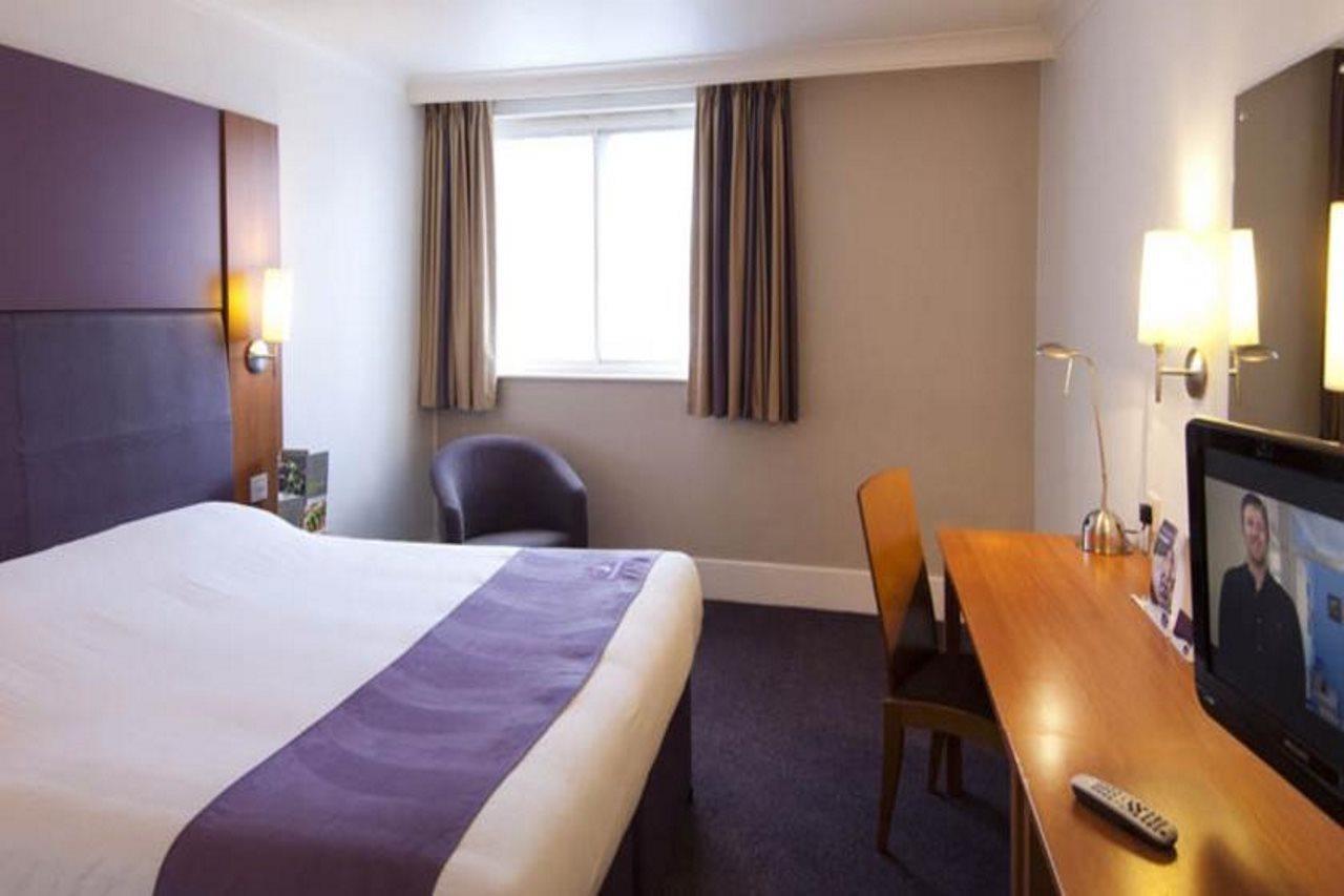 Premier Inn Maidstone Esterno foto